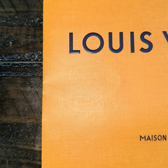 Louis Vuitton shopping bag - Picture 5 of 11